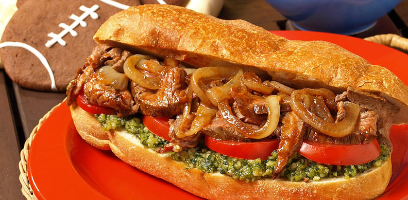 Smoky Steak Sandwiches With Chipotle-Pesto Sauce