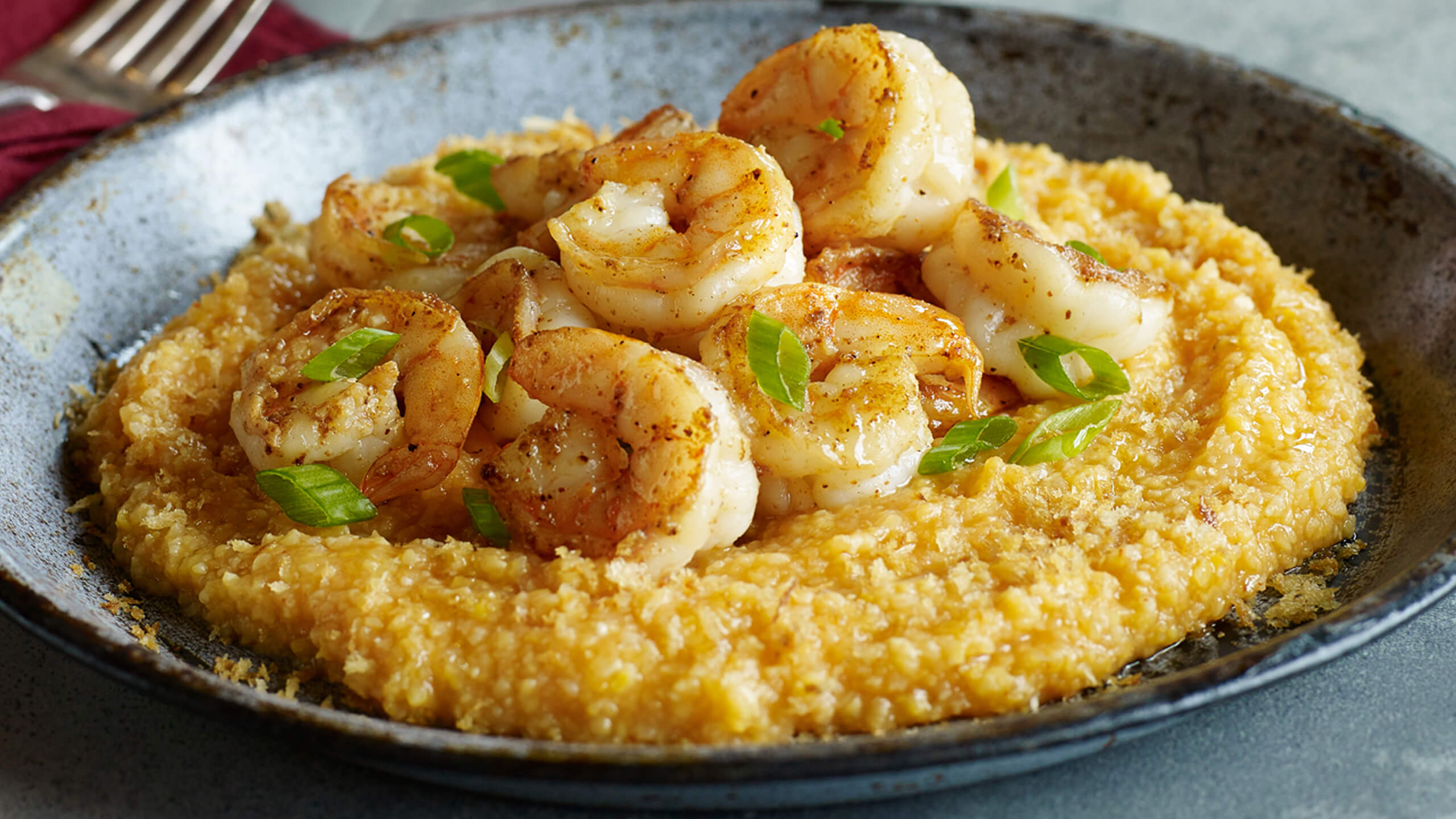 Southern Sriracha Shrimp & Grits